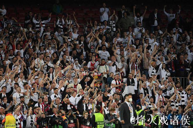 世体：约3400名法兰克福球迷将赴巴塞罗那助阵